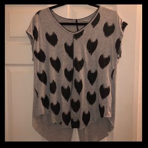 NEW 🖤 Grey & Black heart 🖤 soft armless shirt